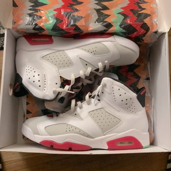 Jordan Retro 6 HARE - Picture 2 of 11